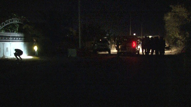 Madde bağımlısı şahıs silahlı kavga ihbarına gelen polislere kurşun yağdırdı! - Resim: 0