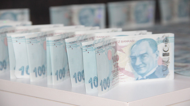 Elazığ'da sahte para ve silah tiacreti yapan şahıslara operasyon! - Resim: 2