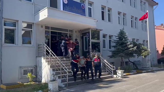 Sakarya'da uyuşturucu operasyonu!  6 kişi gözaltına alındı - Resim: 0
