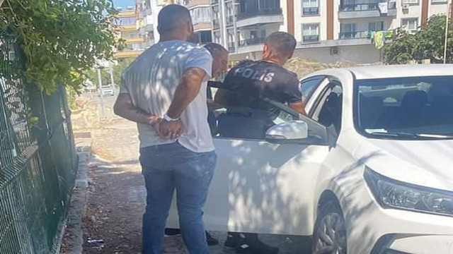 Hatay'da alacak verecek kavgasında kurşunlar havada uçuştu: 1 yaralı - Resim: 0