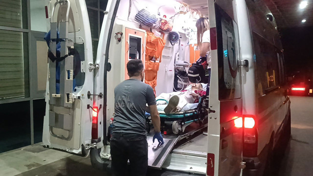 Kocaeli'nde gençlerin bıçaklı kavgası kan döktü! - Resim: 1