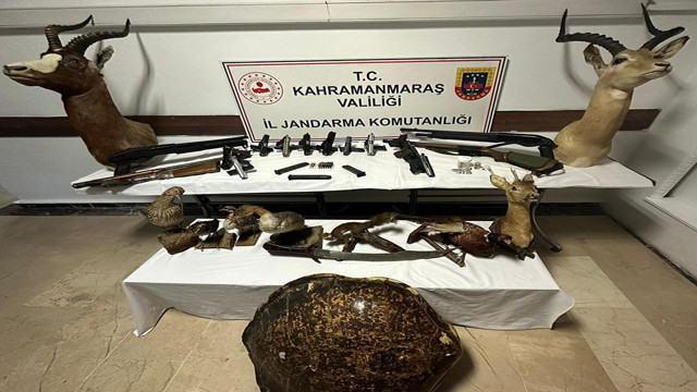 Kahramanmaraş'ta jandarmadan silah operasyonu! Evden cephanelik çıktı - Resim: 0