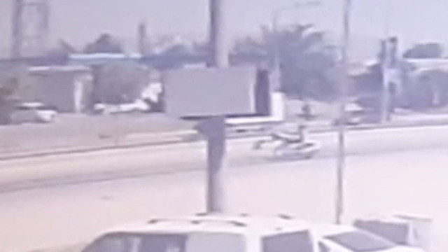 Bursa'da feci kaza! Motosiklet yaya çarptı: 2 yaralı - Resim: 0