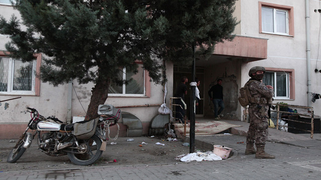 Bursa'da zehir tacirlerine helikopter destekli şafak operasyonu! - Resim: 0