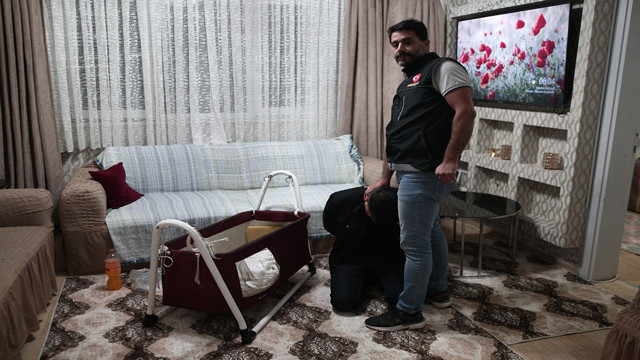 Bursa'da zehir tacirlerine helikopter destekli şafak operasyonu! - Resim: 1