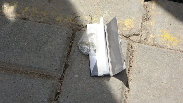 Pendik'te durdurulan taksideki yolcudan uyuşturucu madde ele geçirildi! - Resim: 2