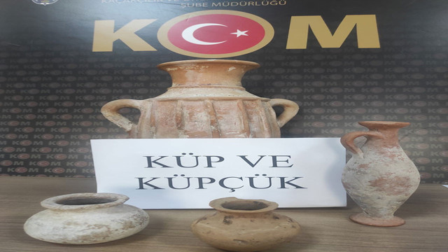 Nevşehir'de polis ekiplerinden tarihi eser operasyonu! 26 parça tarihi eser ele geçirildi - Resim: 0