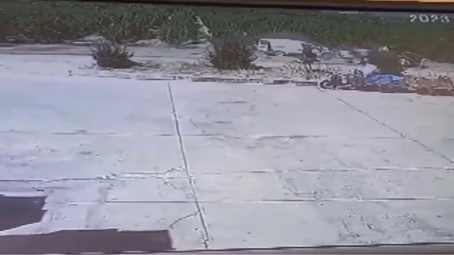 Isparta'da feci kaza! ticari araç traktöre çarptı: 2 yaralı - Resim: 1