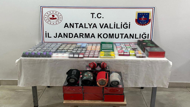 Antalya'da Jandarmadan büyük kaçak sigara operasyonu! - Resim: 0