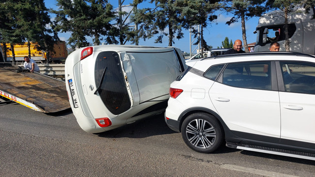 Samsun'da feci kaza! Kontrolden çıkan otomobil başka bir otomobille çarpıştı - Resim: 0