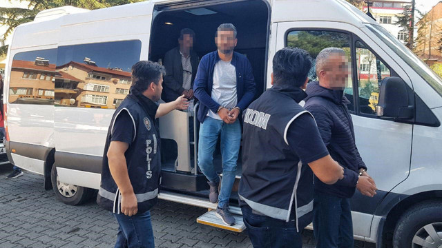 Karabük'te tefecilere polisten şaka operasyonu! 7 kişi gözaltına alındı - Resim: 0