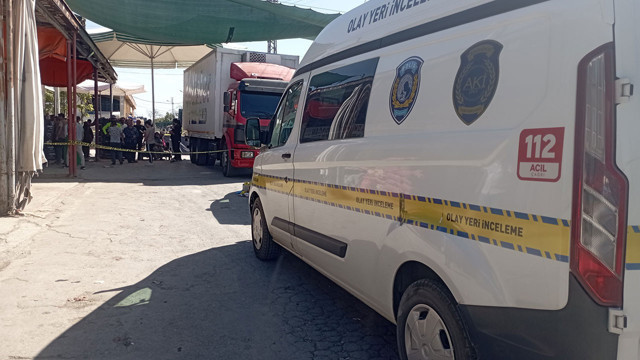 Konya'da korkunç kaza! Hareket halindeki kamyona binmek isterken feci şekilde can verdi - Resim: 0