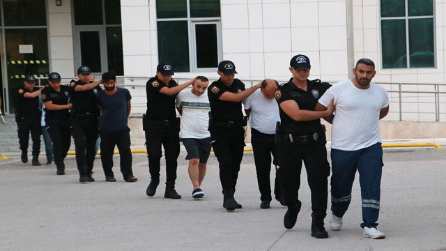 Adana'da silahlı suç örgütüne operasyon1 14 suç örgütü üyesi tutuklandı - Resim: 1