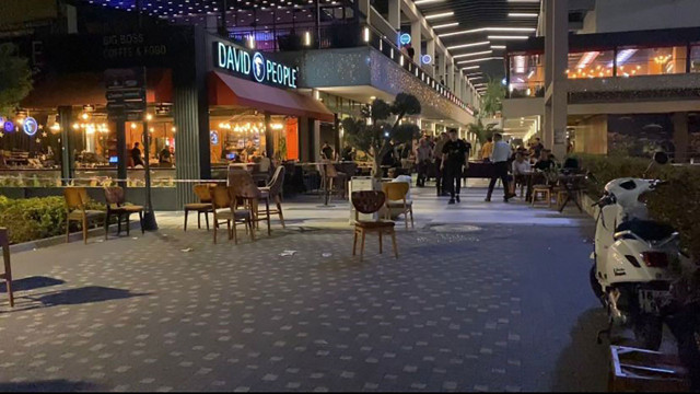 Bursa'da eğlence mekanında kan döküldü! Silahların patladığı kavgada 1’i ağır 3 kişi yaralandı - Resim: 0