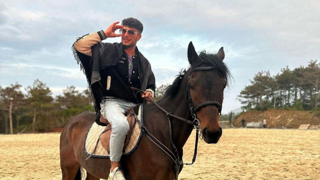 Bebek'te 'kısa mesafe' cinayeti! Taksiciyle tartışan gençler bıçaklı saldırıya uğradı - Resim: 3