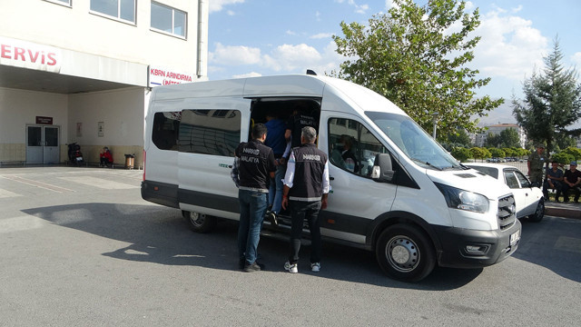 Kayseri'de polis ekiplerinden uyuşturucu operasyonu! 7 kişi gözaltına alındı - Resim: 0