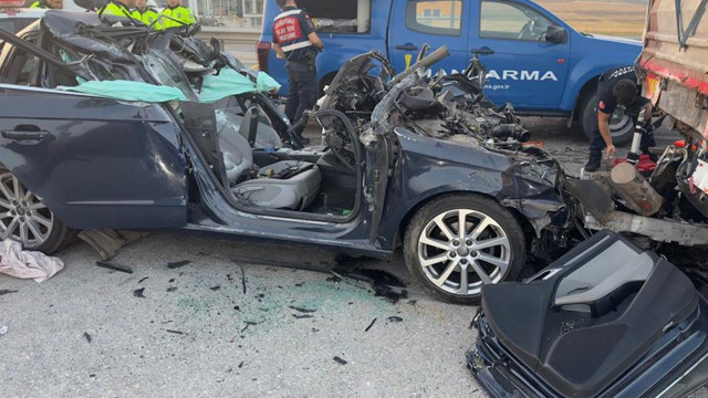 Nişanlı çiftin acı sonu! Düğün alışverişinden dönerlerken... - Resim: 0