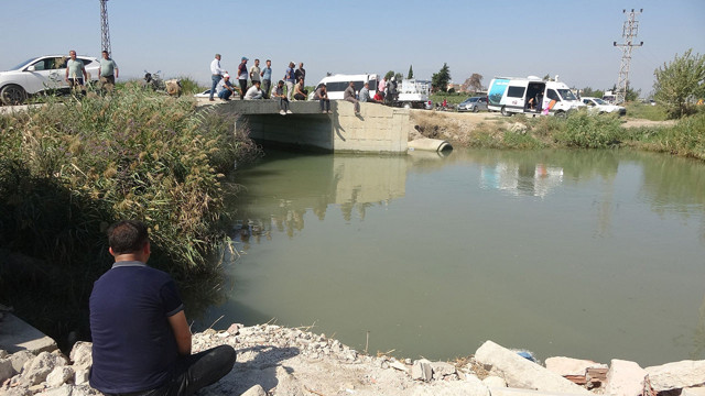 Hatay'da serinlemek için sulama kanalına giren çocuk sulama kanalında kayboldu! - Resim: 1