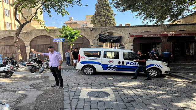 Kilis'te husumetliler iş yerini bastı, silahlar patladı! - Resim: 1