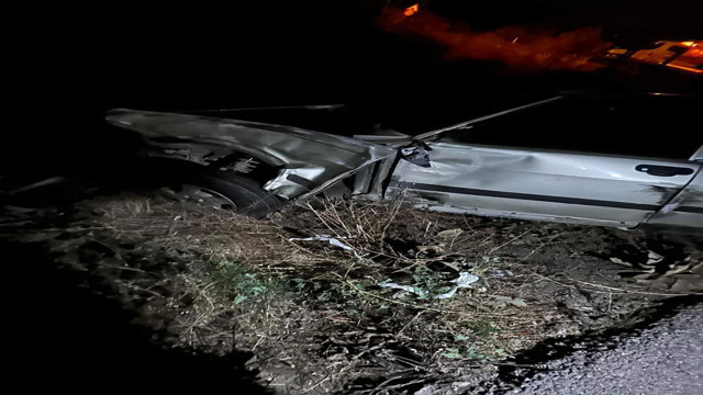 Kütahya'da korkunç kaza! Minibüs ile otomobil kafa kafaya çarpıştı: 6 yaralı - Resim: 2