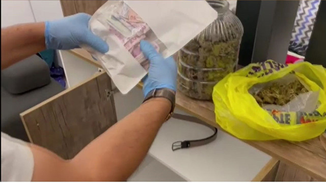 Gaziantep'te zehir tacirleri yakayı ele verdi! 8 şüpheli yakalandı - Resim: 0