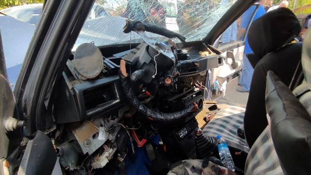 Bartın'da feci kaza! Hız yapan 2 otomobil birbirine girdi, hurdaya döndü: 6 yaralı - Resim: 2