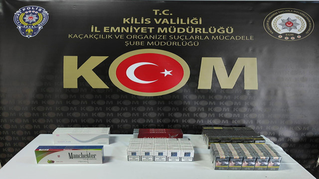 Kilis'te kaçak sigara operasyonu' 560 paket sigara ve 3 bin 626 adet puro yakalandı - Resim: 0