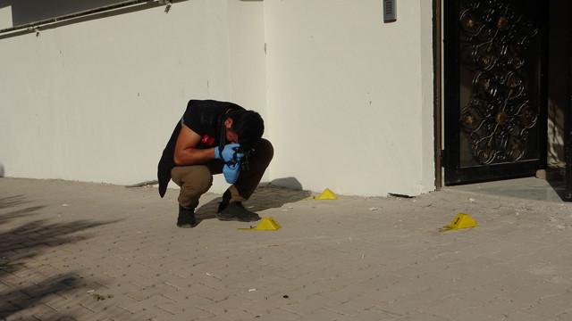 Küfürleştiği kardeşine kurşun yağdırdı! Polise teslim oldu - Resim: 2
