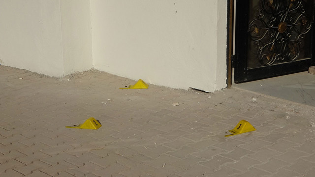 Küfürleştiği kardeşine kurşun yağdırdı! Polise teslim oldu - Resim: 0