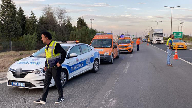 Tekirdağ'da korkunç kaza! Yolcu minibüsü ile kamyon çarpıştı: 6 yaralı - Resim: 1