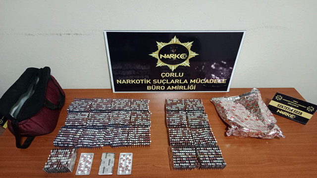 Tekirdağ'da şüphelinin çantası uyuşturucu deposu çıktı! - Resim: 1