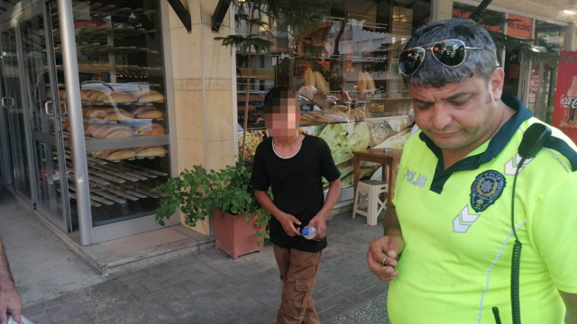 14 yaşındaki çocuğun otomobil merakı araç sahibine pahalıya patladı - Resim: 0