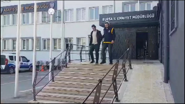 Bursa'da oto faresini burnu yakalattı - Resim: 2