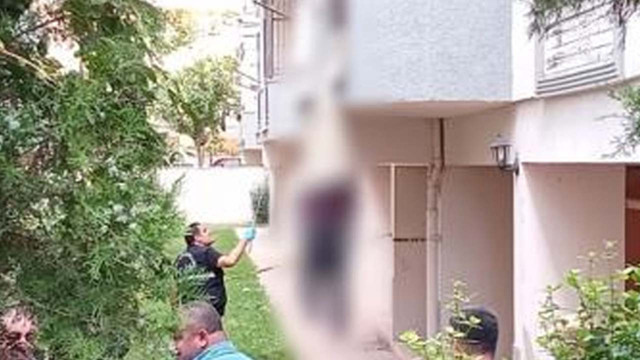 Yaşlı adamı balkonda asılı halde gören komşular şok oldu - Resim: 2