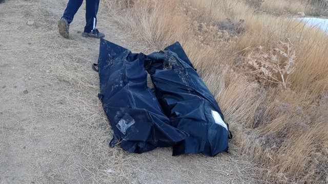 Su kuyusu açmaya çalışırken göçük altında kalarak can verdiler - Resim: 2