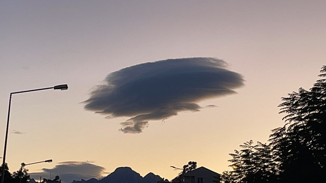 Depremin habercisi mi? Mercek bulutu şimdi de Antalya'da görüldü - Resim: 0