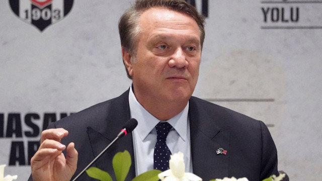 Beşiktaş'ta başkan adayı Hasan Arat, Samet Aybaba ile Feyyaz Uçar'ı basına tanıttı - Resim: 0