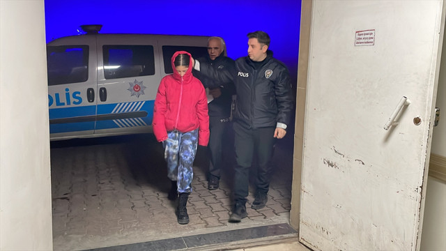 Genç kadın kavga ettiği kocasını bıçakladı! - Resim: 1