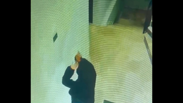 Pazardan dönen aileye şok: 130 gram altın ve paraları aile görünümlü hırsızlar tarafından çalındı - Resim: 1