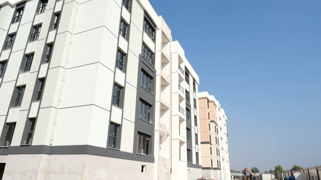 Hatay'da ay sonuna kadar 7 bine yakın ev hak sahiplerine teslim edilecek - Resim: 1