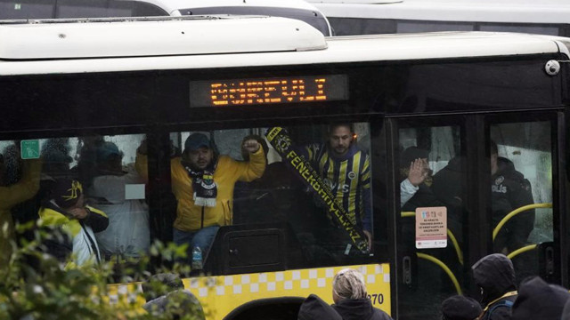 Fenerbahçe taraftarı, Tüpraş Stadyumu'na geldi - Resim: 1