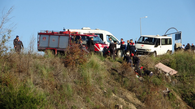 Antalya'da kiralık ATV ile şarampole yuvarlandılar: 1 ölü, 1 yaralı - Resim: 1
