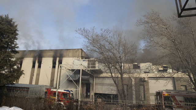 Ankara'da elektronik yedek parça üreten fabrikada yangın paniği - Resim: 1