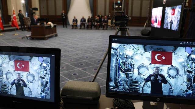 Ve uzayda ilk canlı görüşme! Erdoğan, ilk Türk astronot Gezeravcı ile görüştü - Resim: 1