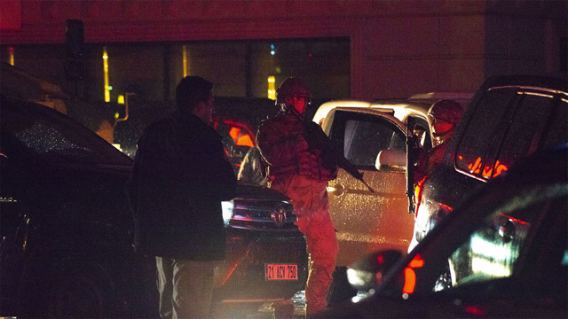 Selahattin Demirtaş Diyarbakır'da! 3.5 saat rahatsızlanan annesiyle görüştü - Resim: 0