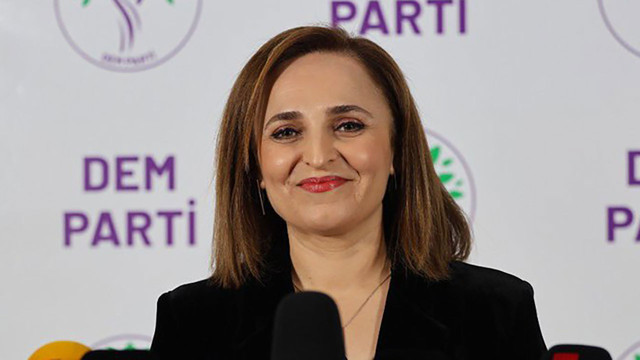 DEM Parti İstanbul adayı belli oldu! Meral Danış Beştaş DEM Parti İstanbul adayı oldu - Resim: 0