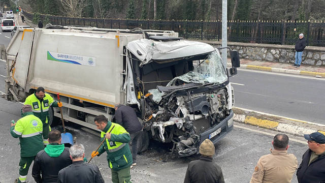 Sarıyer'de İETT otobüsüne çöp kamyonu çarptı! 2'si ağır 3 yaralı - Resim: 1