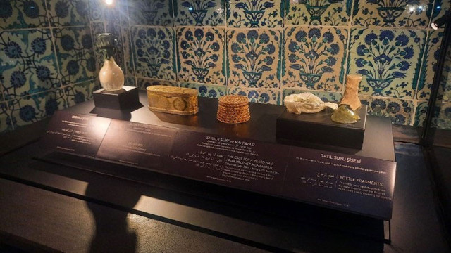 Topkapı Sarayı Mukaddes Emanetler Dairesi yeni sergileme düzeni ilgi çekti - Resim: 1