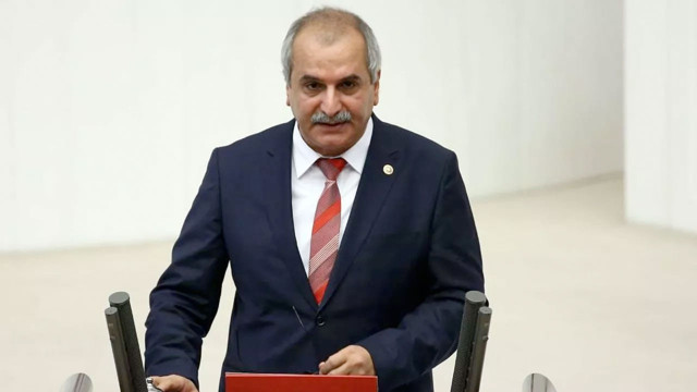 Eski İYİ Parti Milletvekili Ahmet Çelik ofisinde bıçaklandı - Resim: 0