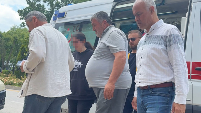 Bolu'da lise öğrencisi kız bıçaklı saldırıda yaralandı - Resim: 0